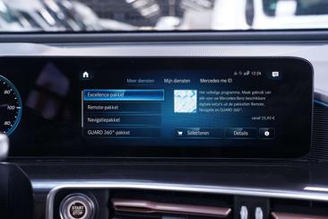 Mercedes EQC 400 AMG Line — photo 41