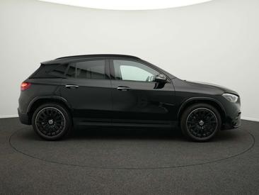 Mercedes GLA 180 AMG Line — photo 5