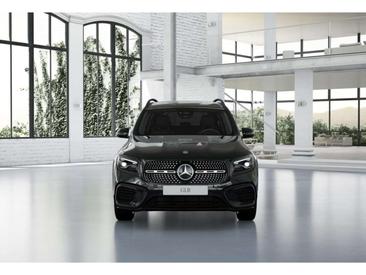 Mercedes GLB 250 AMG Line — photo 4