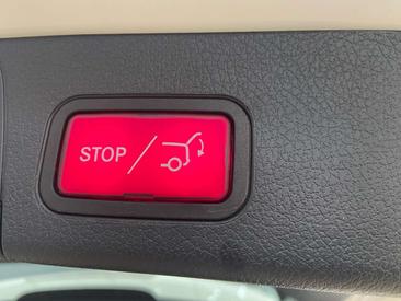 Mercedes GLB 220 Premium — photo 12