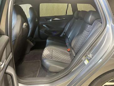 Volkswagen Passat TDI R-Line — photo 8