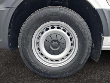 Volkswagen Crafter — photo 8