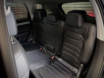 Volkswagen Touareg EHybrid 4Motion Elegance — photo 6