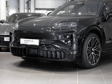Porsche Cayenne E4 Turbo Electric — photo 7