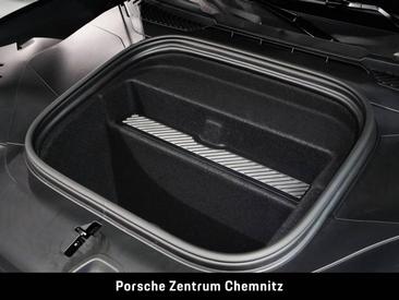 Porsche Cayenne E4 Coupé Electric — photo 11