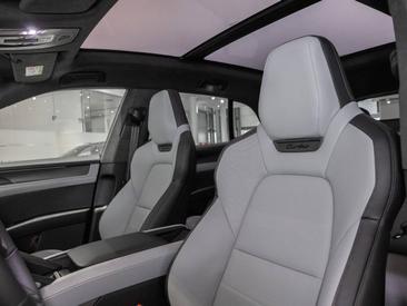 Porsche Cayenne E4 Turbo Electric — photo 14