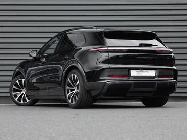Porsche Cayenne E4 Electric — photo 3