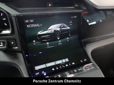 Porsche Cayenne E4 Coupé Electric — photo 22