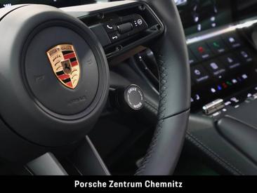 Porsche Cayenne E4 Coupé Electric — photo 24