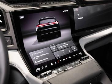 Porsche Cayenne E4 Turbo Electric — photo 19