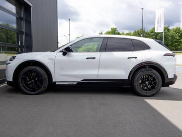 Porsche Cayenne E4 Turbo Electric — photo 2