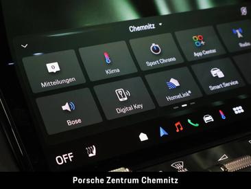 Porsche Cayenne E4 Coupé Electric — photo 29