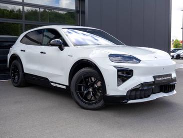 Porsche Cayenne E4 Turbo Electric — photo 7