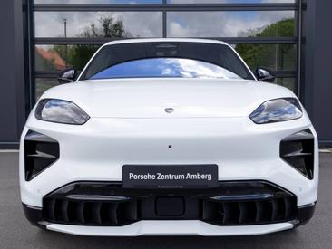 Porsche Cayenne E4 Turbo Electric — photo 8