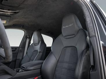 Porsche Cayenne III Turbo GT — photo 14