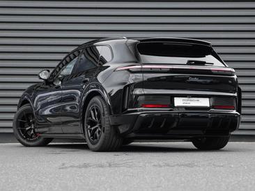 Porsche Cayenne E4 Turbo Electric — photo 3