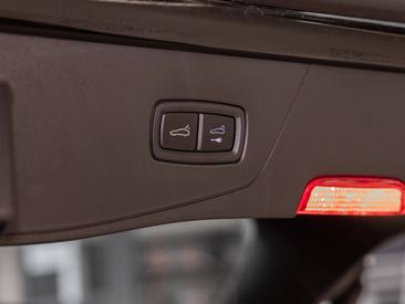 Porsche Cayenne E4 Turbo Electric — photo 27