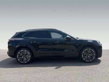 Porsche Cayenne E4 Turbo Electric — photo 6