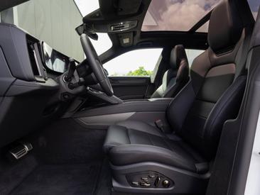 Porsche Cayenne E4 Turbo Electric — photo 15