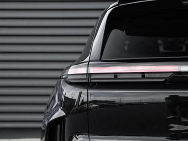Porsche Cayenne E4 Turbo Electric — photo 8
