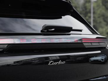 Porsche Cayenne E4 Turbo Electric — photo 10