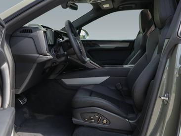 Porsche Cayenne E4 Electric — photo 20