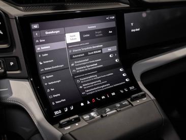 Porsche Cayenne E4 Turbo Electric — photo 35