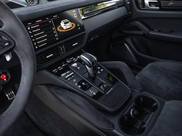 Porsche Cayenne III Turbo GT — photo 24
