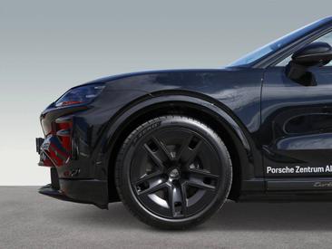 Porsche Cayenne E4 Turbo Electric — photo 10