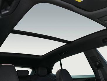 Porsche Cayenne E4 Electric — photo 24