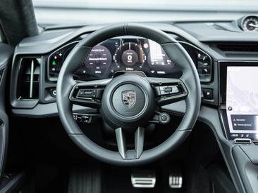 Porsche Cayenne E4 Turbo Electric — photo 16