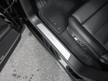 Porsche Cayenne E4 Electric — photo 33