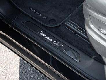 Porsche Cayenne III Turbo GT — photo 27