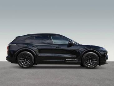 Porsche Cayenne E4 Turbo Electric — photo 14