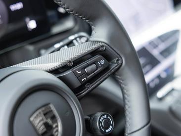 Porsche Cayenne E4 Turbo Electric — photo 20