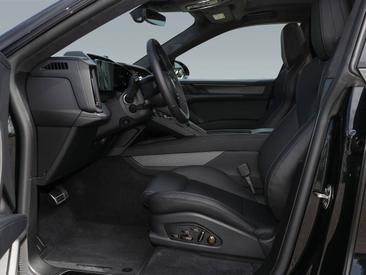 Porsche Cayenne E4 Turbo Electric — photo 17