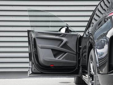 Porsche Cayenne E4 Turbo Electric — photo 21