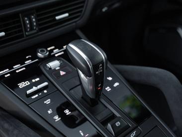 Porsche Cayenne III Turbo GT — photo 31