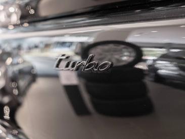 Porsche Cayenne E4 Turbo Electric — photo 43