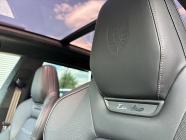 Porsche Cayenne E4 Turbo Electric — photo 23