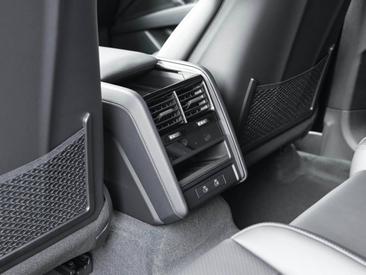 Porsche Cayenne E4 Turbo Electric — photo 24
