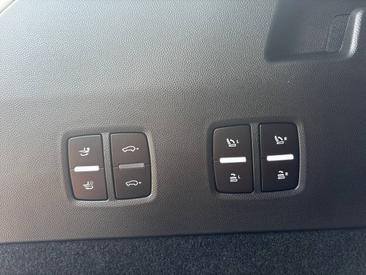 Porsche Cayenne E4 Turbo Electric — photo 26