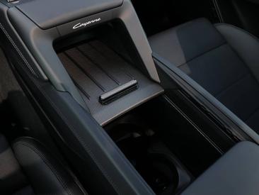 Porsche Cayenne E4 Turbo Electric — photo 26