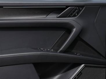 Porsche Cayenne E4 Turbo Electric — photo 28