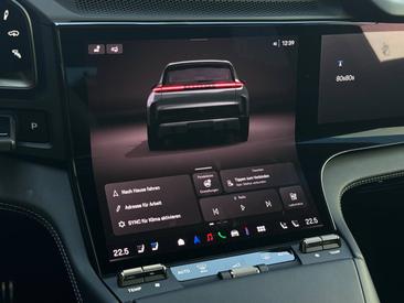 Porsche Cayenne E4 Turbo Electric — photo 31