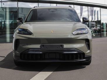 Porsche Cayenne E4 Electric — photo 4