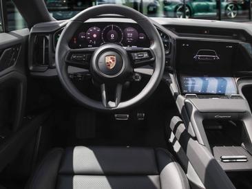 Porsche Cayenne E4 Electric — photo 13