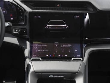 Porsche Cayenne E4 Electric — photo 19