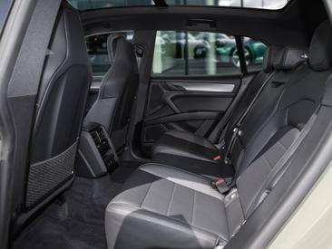 Porsche Cayenne E4 Electric — photo 21