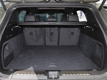 Porsche Cayenne E4 Electric — photo 22